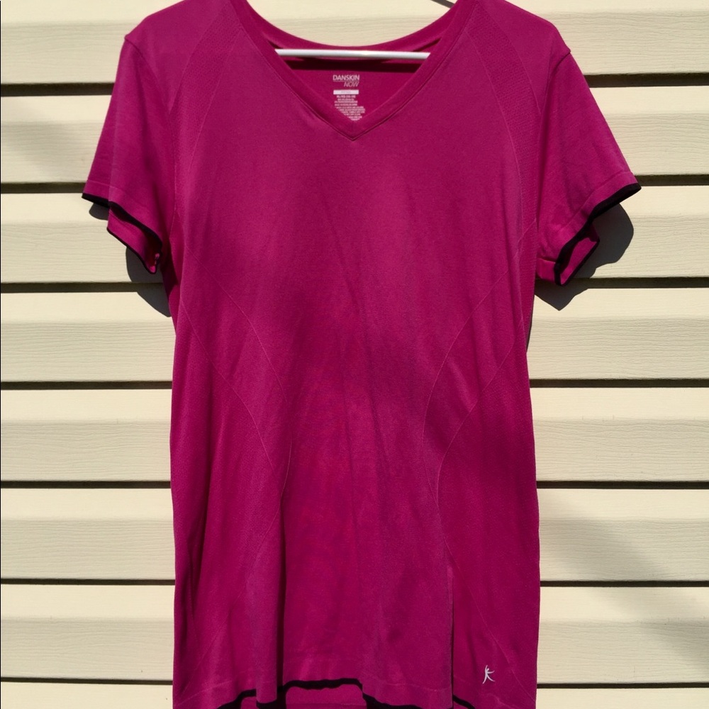 Danskin t-shirt